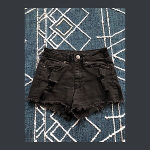 🖤Black Vintage Grunge Ripped Shorts🖤